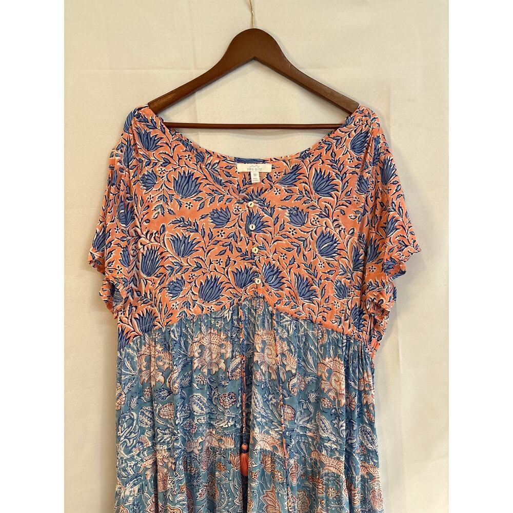 Women’s Sea Bird Size 18 Peach and Blue Maxi Dress.